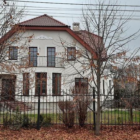 Anatoliya Guesthouse Kaliningrad Exteriör bild